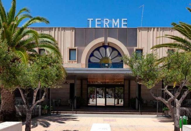 Appartamento Centralissimo Zona Terme 玛格丽塔萨沃亚 外观 照片